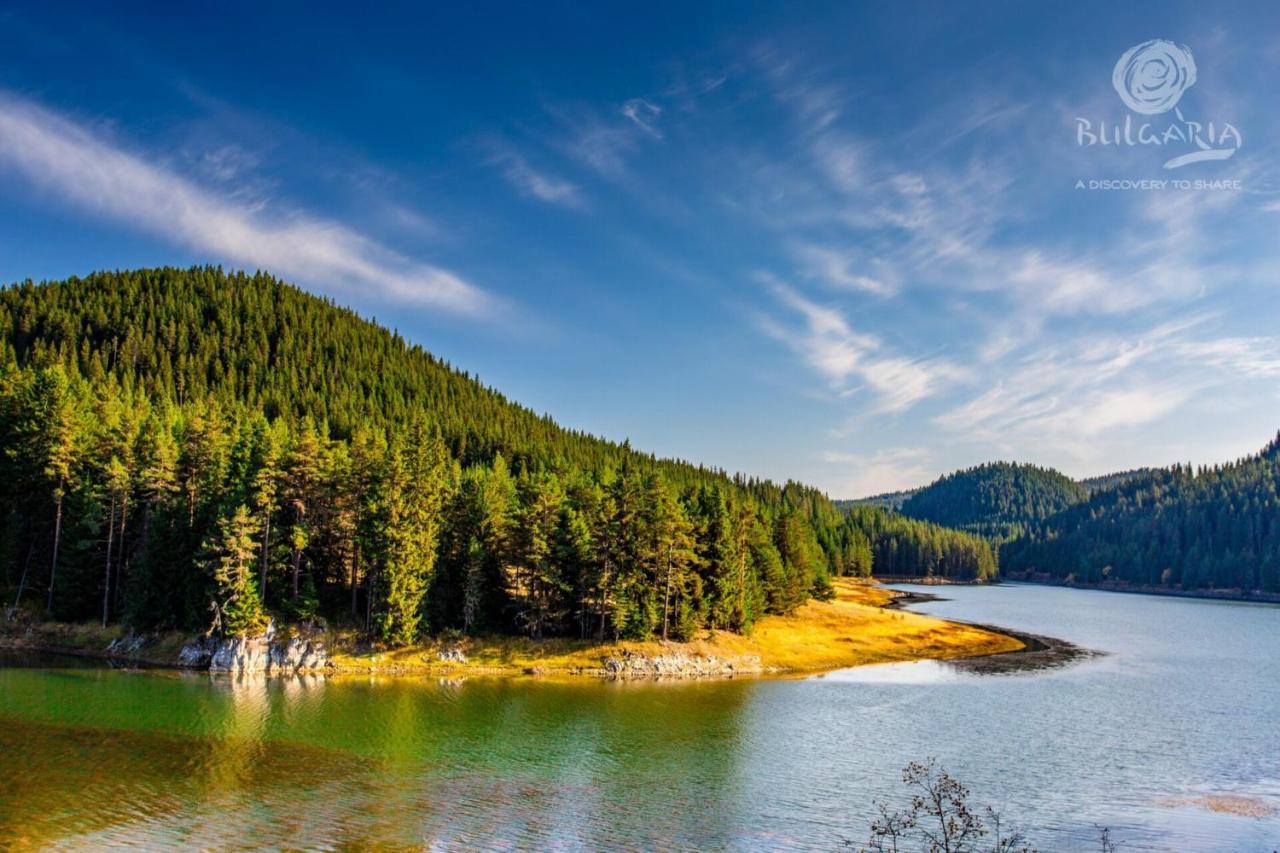 "Моето Любимо Място", Смолянски Езера - "My Favorite Place", Smolyan Lakes מראה חיצוני תמונה